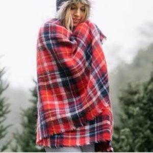 Aerie Ultra plush oversized plaid fringe blanket scarf